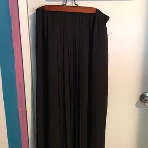 Mossimo black skirt